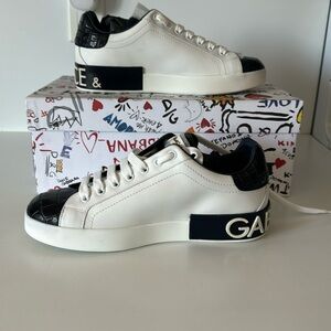 Dolce and gabbana sneaker white and navy